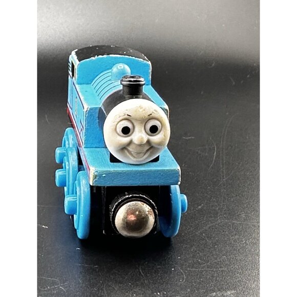 Thomas & Friends Wooden Railway Thomas Vintage 2003 Train Engine Blue Loose - Picture 2 of 9